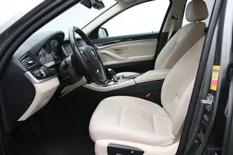 BMW 520, 2.0, 135 kW, bensiin, automaat, tagavedu
