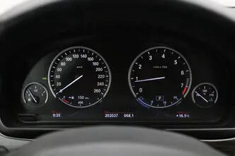 BMW 520, 2.0, 135 kW, bensiin, automaat, tagavedu
