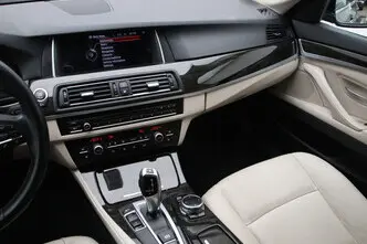 BMW 520, 2.0, 135 kW, bensiin, automaat, tagavedu