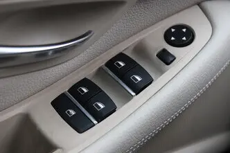 BMW 520, 2.0, 135 kW, bensiin, automaat, tagavedu