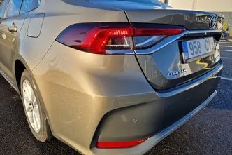 Toyota Corolla, 1.8, 72 kW, hübriid, automaat, esivedu