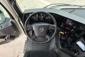 Mercedes-Benz Antos 1935 4x2, 260 kW, дизель, автомат