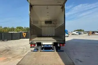 Mercedes-Benz Actros, 350 kW, diisel, automaat