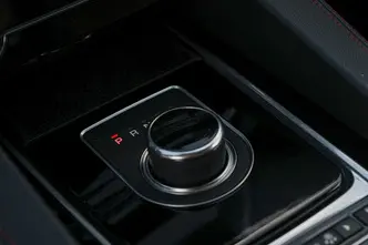 Jaguar F-Pace, 2.0, 132 kW, diisel, automaat, nelikvedu