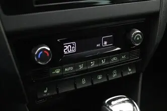 Škoda Rapid, 1.0, 81 kW, bensiin, automaat, esivedu