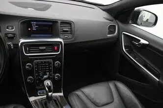 Volvo V60, 2.4, 158 kW, pistikhübriid, automaat, nelikvedu