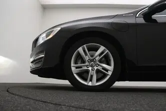 Volvo V60, 2.4, 158 kW, pistikhübriid, automaat, nelikvedu