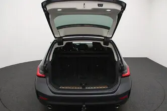 BMW 318, 2.0, 115 kW, bensiin, automaat, tagavedu