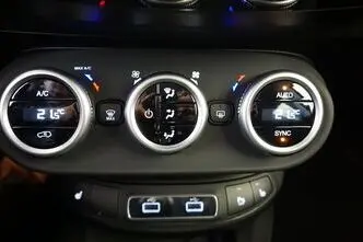 Fiat 500X, 1.5, 96 kW, hübriid, automaat, esivedu