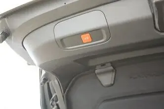 Peugeot 408, 1.2, 100 kW, hübriid, automaat, esivedu