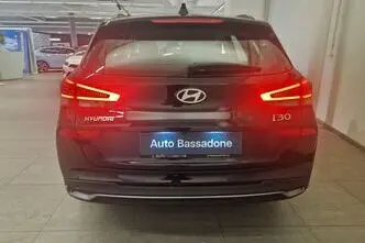 Hyundai i30, 1.0, 74 kW, бензин, автомат, передний привод