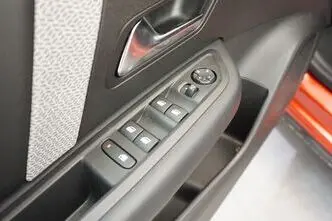 Citroën C4, 1.2, 96 kW, bensiin, automaat, esivedu