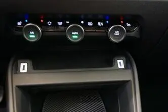 Citroën C4, 1.2, 96 kW, bensiin, automaat, esivedu