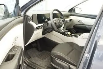 Hyundai Tucson, 1.6, 118 kW, гибрид, автомат, передний привод