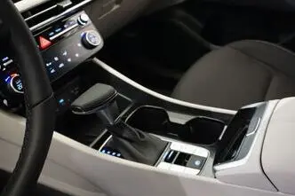 Hyundai Tucson, 1.6, 118 kW, гибрид, автомат, передний привод