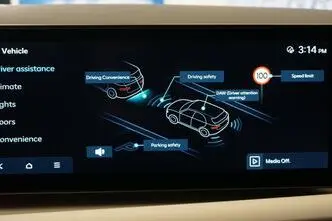 Hyundai Tucson, 1.6, 118 kW, гибрид, автомат, передний привод