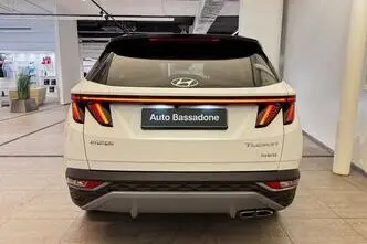 Hyundai Tucson, 1.6, 169 kW, гибрид, автомат, передний привод