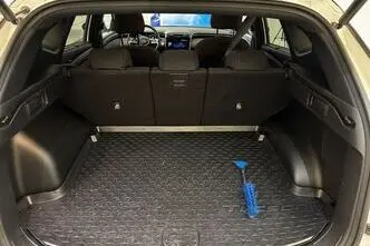 Hyundai Tucson, 1.6, 169 kW, гибрид, автомат, передний привод
