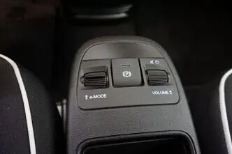 Fiat 500, 43 kW, elekter, automaat, esivedu