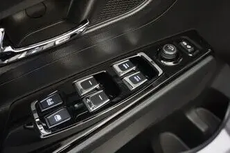 Ssangyong Korando, 66 kW, электричество, автомат, передний привод