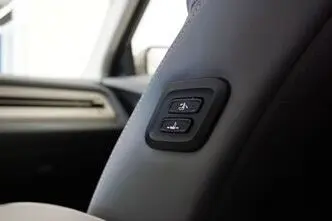 Ssangyong Torres, 65 kW, electric, front-wheel drive
