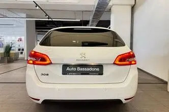 Peugeot 308, 1.2, 96 kW, бензин, автомат, передний привод