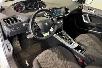 Peugeot 308, 1.2, 96 kW, бензин, автомат, передний привод
