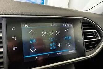 Peugeot 308, 1.2, 96 kW, бензин, автомат, передний привод