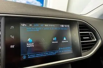 Peugeot 308, 1.2, 96 kW, бензин, автомат, передний привод
