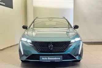 Peugeot 308, 1.2, 100 kW, гибрид, автомат, передний привод