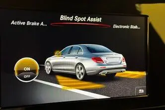 Mercedes-Benz E 220, 2.0, 143 kW, diisel, automaat, tagavedu