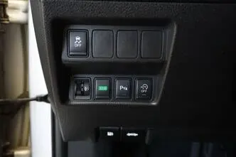 Nissan X-Trail, 1.6, 96 kW, дизель, автомат, передний привод