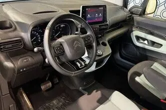 Citroën Berlingo, 1.2, 96 kW, bensiin, automaat, esivedu
