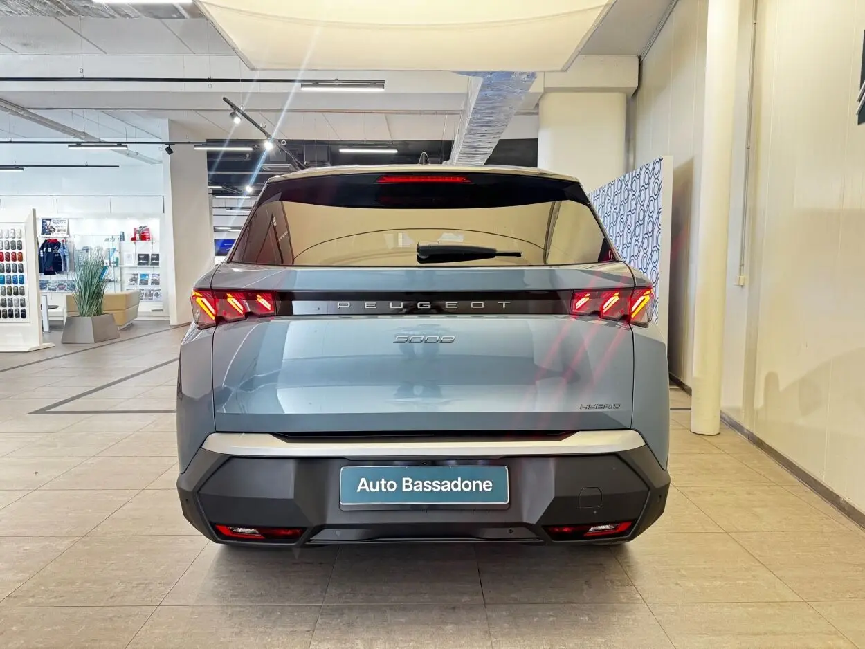 Peugeot 5008, 1.2, 100 kW, hübriid, automaat, esivedu