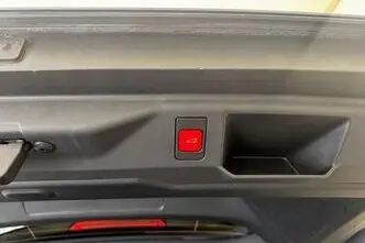 Peugeot 5008, 1.2, 100 kW, hübriid, automaat, esivedu