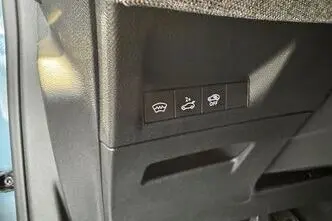 Peugeot 5008, 1.2, 100 kW, hübriid, automaat, esivedu