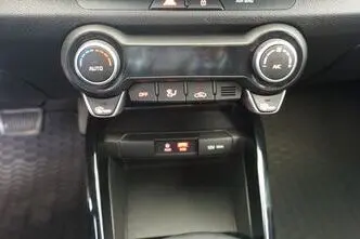 Kia Stonic, 1.0, 88 kW, бензин, автомат, передний привод