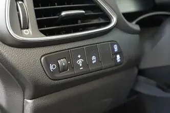 Hyundai i30, 1.0, 73 kW, бензин, автомат, передний привод