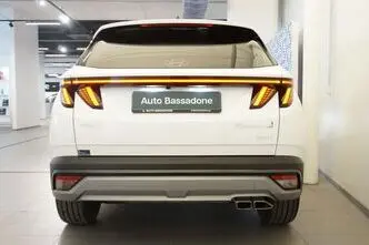 Hyundai Tucson, 1.6, 117 kW, гибрид, автомат, передний привод