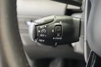Citroën C3 Aircross, 1.2, 96 kW, bensiin, automaat, esivedu