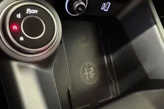Alfa Romeo Tonale, 1.5, 96 kW, hübriid, manuaal, esivedu