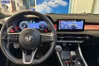 Alfa Romeo Tonale, 1.5, 96 kW, hübriid, manuaal, esivedu