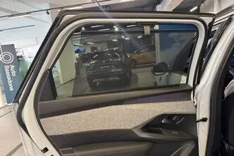 Peugeot 5008, 1.2, 100 kW, hübriid, automaat, esivedu