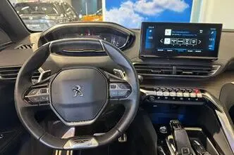 Peugeot 5008, 2.0, 130 kW, дизель, автомат, передний привод