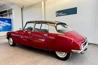 Citroën DS, 2.3, 85 kW, bensiin, manuaal, esivedu