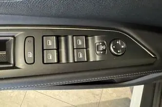 Peugeot 5008, 1.5, 96 kW, дизель, автомат, передний привод