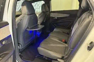 Peugeot 5008, 1.5, 96 kW, дизель, автомат, передний привод