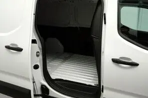 Opel Combo, 1.5, 75 kW, дизель, механическая, передний привод