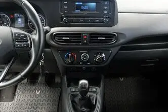 Hyundai i10, 1.0, 49 kW, bensiin, manuaal, esivedu
