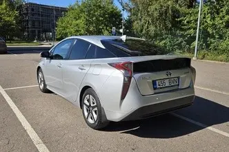 Toyota Prius, 1.8, 72 kW, hybrid, automatic, front-wheel drive